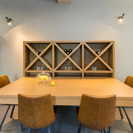 Magnolia - Modern Near Center And Sea 아파트 *