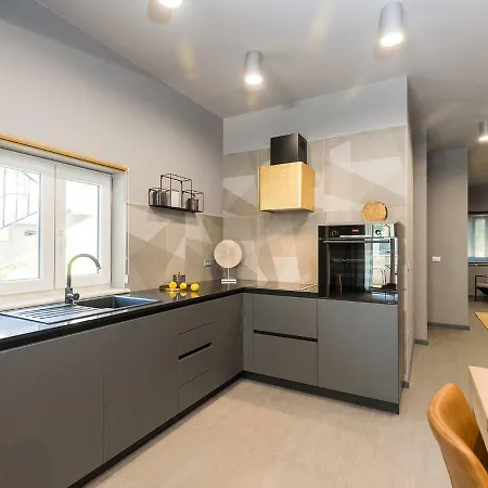 Magnolia - Modern Near Center And Sea *