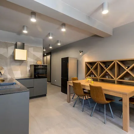 Magnolia - Modern Near Center And Sea *