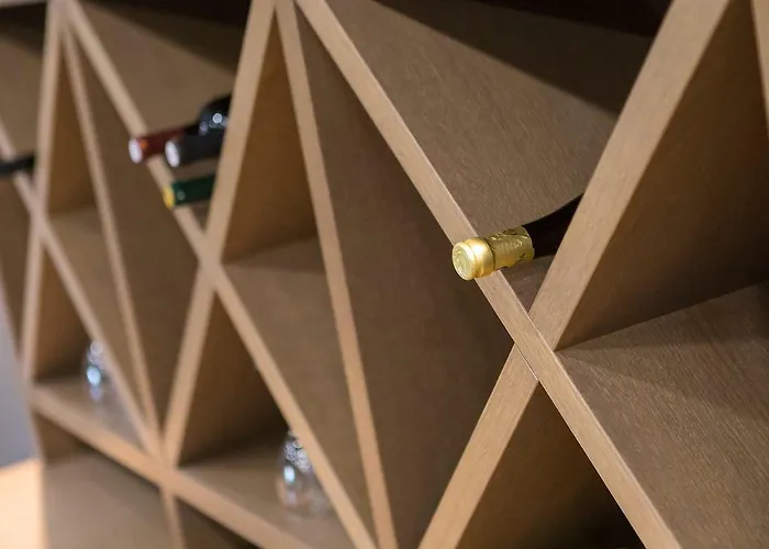 Magnolia - Modern Near Center And Sea