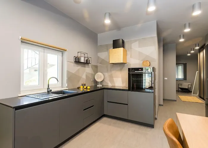 Magnolia - Modern Near Center And Sea *