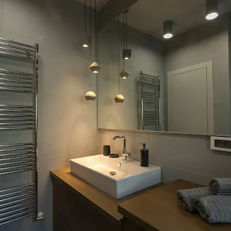 Magnolia - Modern Near Center And Sea Пореч